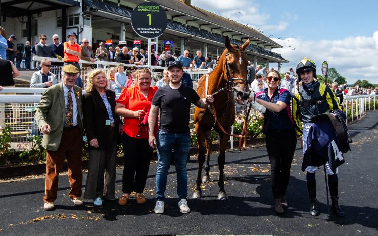 Connie's Rose's Last Win at Chepstow